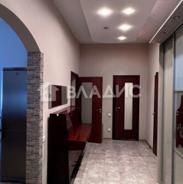 Продажа 2-комн квартиры на вторичном рынке Почтамтская улица,  д. 13