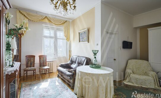 Продажа 3-комн квартиры на вторичном рынке Вишняковский пер,  д. 23