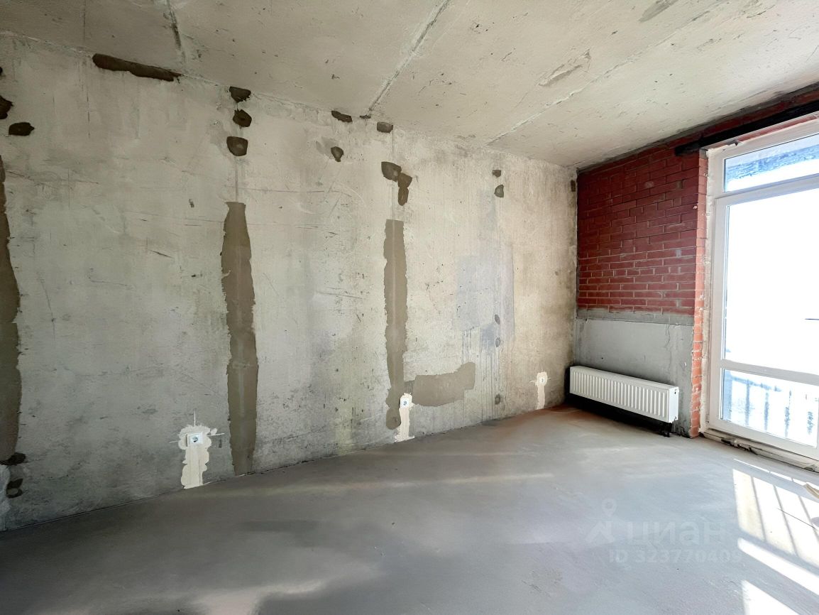 Продажа 2-комн квартиры на вторичном рынке бульвар Головнина, 3к1