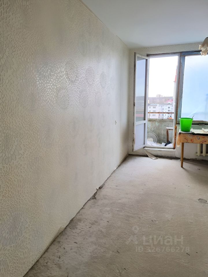 Продажа 3-комн квартиры на вторичном рынке Кингисепп, улица Воровского, 11