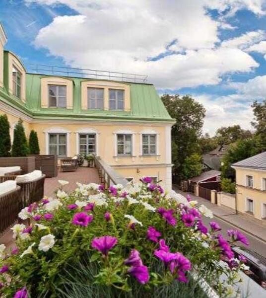 Аренда торгового помещения 1й Казачий пер