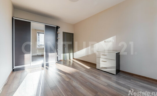 Продажа 2-комн квартиры на вторичном рынке ул Адмирала Трибуца,  д. 10