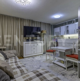 Продажа 3-комн квартиры на вторичном рынке проспект Славы,  д. 8