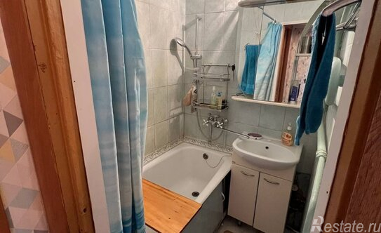 Продажа 3-комн квартиры на вторичном рынке Красногорск, Институтская улица,  д. 7