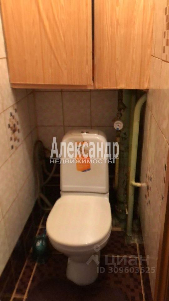 Продажа 2-комн квартиры на вторичном рынке Всеволожск, Александровская улица, 81/1