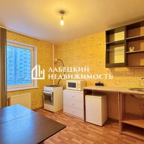 3-комн квартира Парголово п, 1 Мая ул,  д. 107 к9