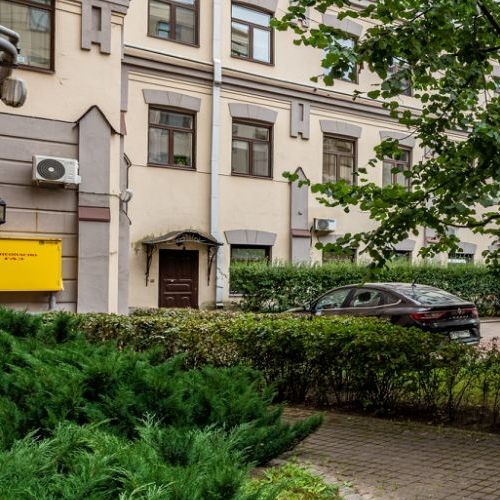 3-комн квартира 3-я Васильевского острова линия, 56