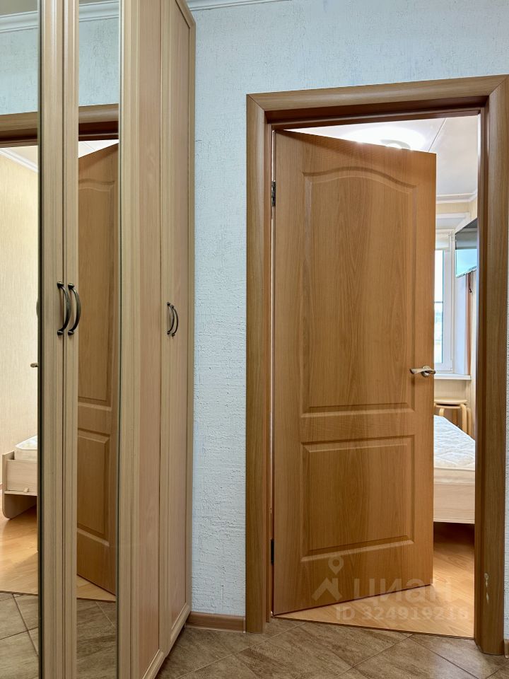 Аренда 2-комн квартиры на вторичном рынке Новолесная улица, 18К2