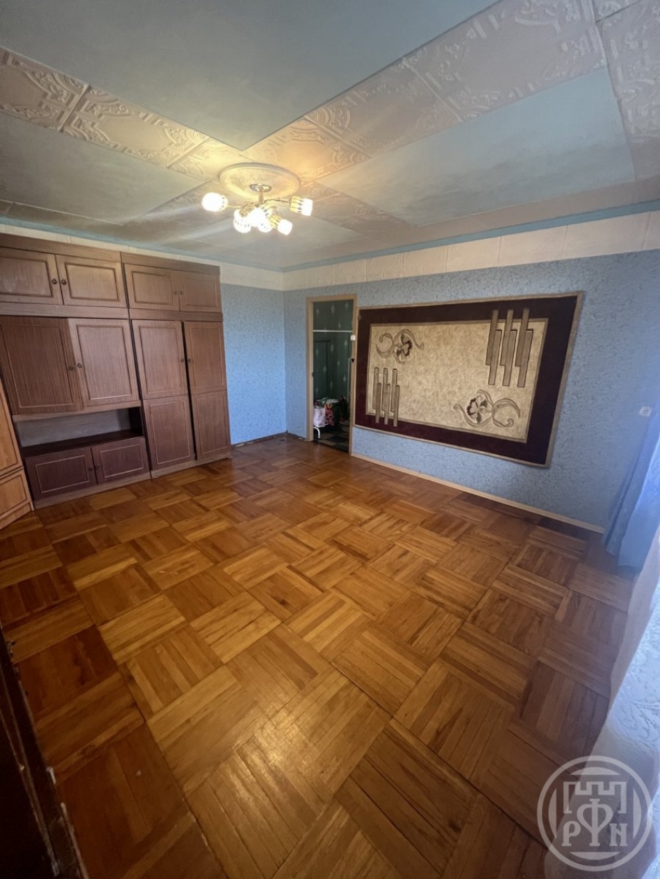 Продажа 2-комн квартиры на вторичном рынке Всеволожск г., Плоткина ул. ,  д. 15