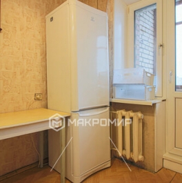 Продажа 2-комн квартиры на вторичном рынке Российский проспект