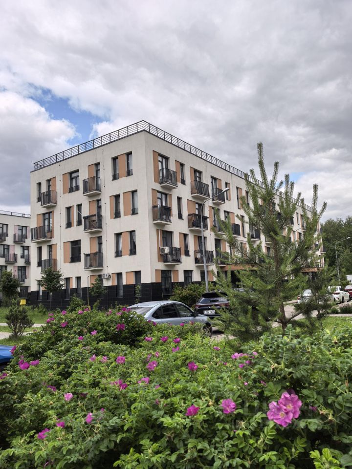 Продажа 1-комн квартиры на вторичном рынке пос. Мещерино, улица 4-й квартал, 9