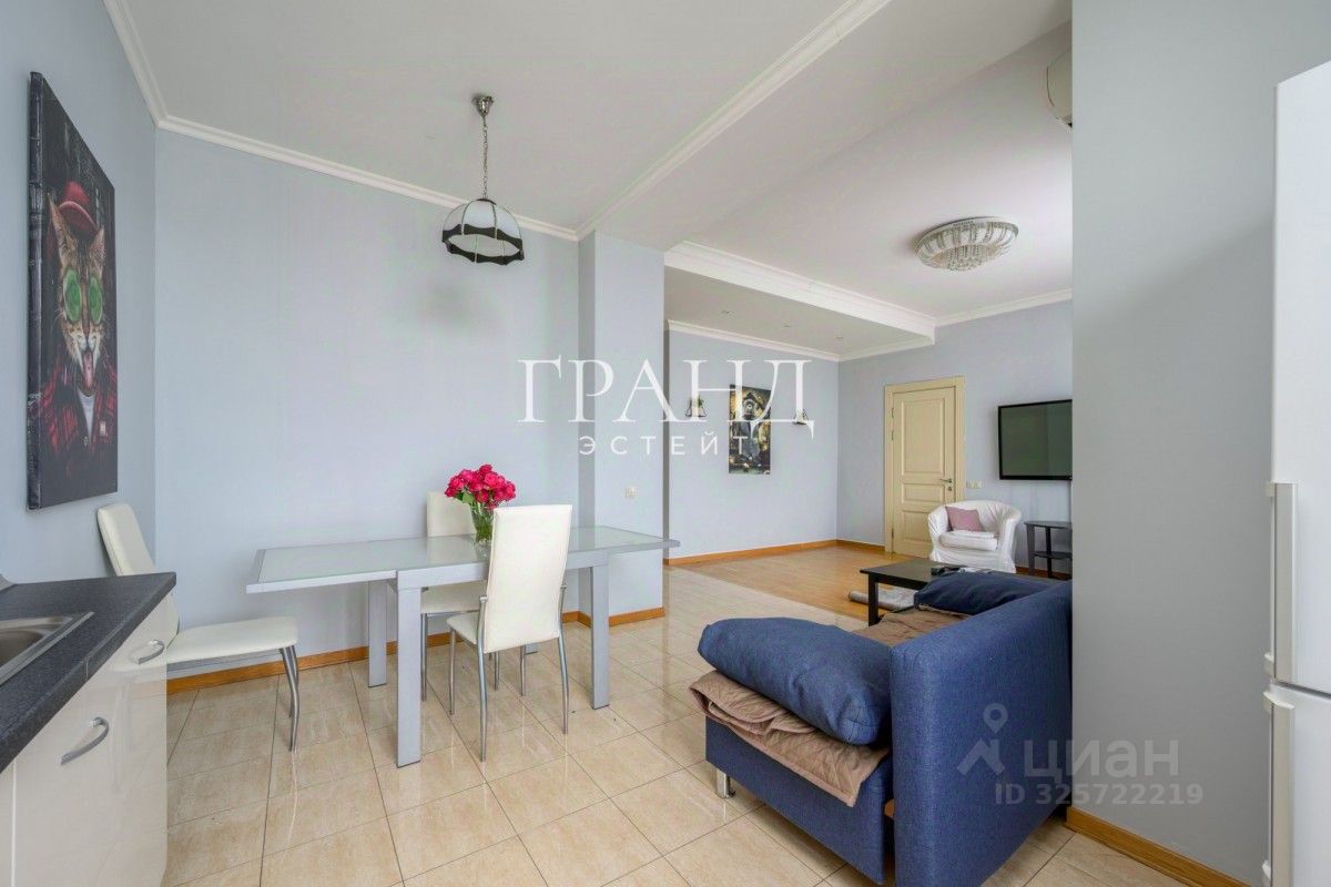 Продажа 2-комн квартиры на вторичном рынке Тверская улица, 15