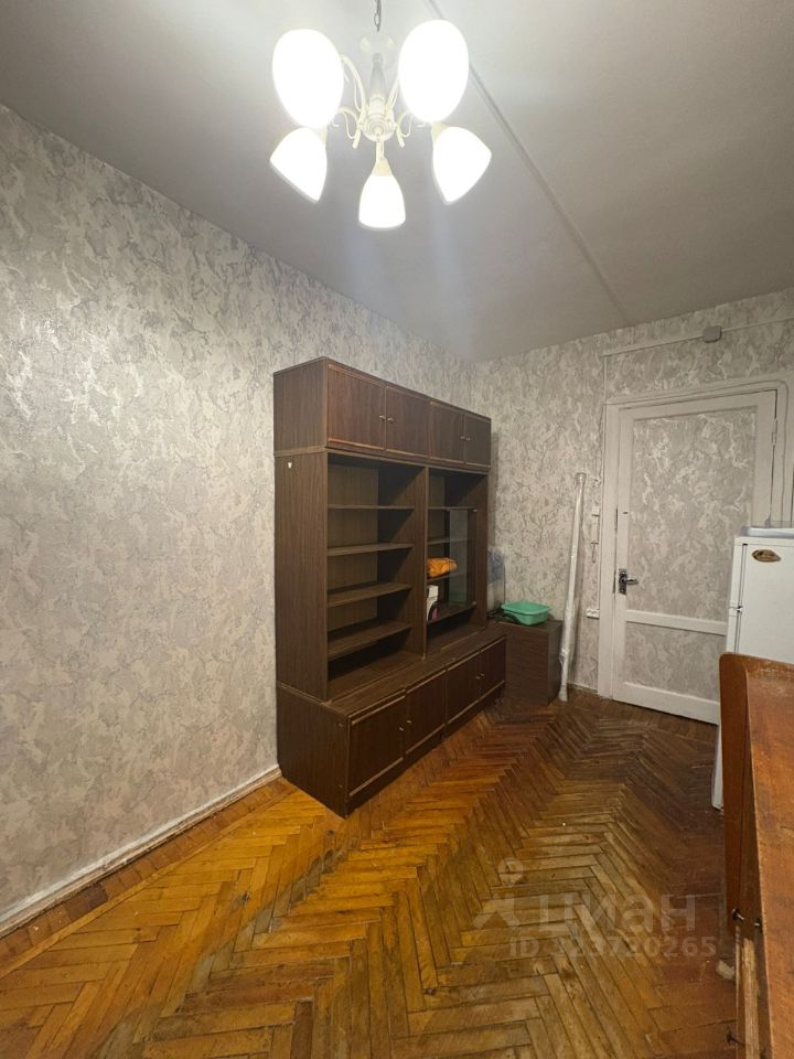 Аренда комнаты 5-я Васильевского острова линия, 8