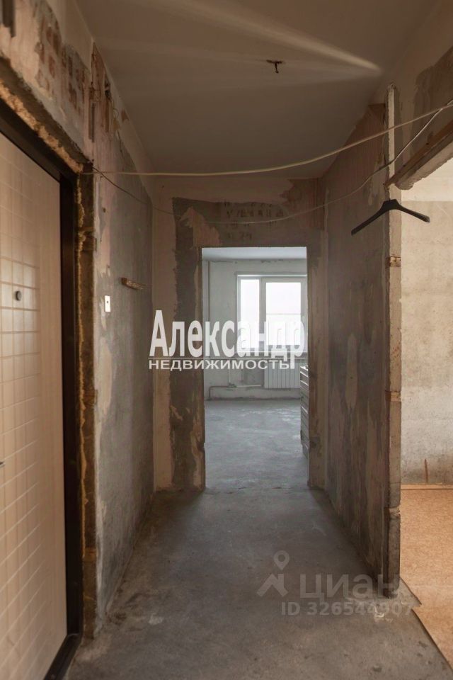 Продажа 3-комн квартиры на вторичном рынке Богатырский проспект, 33К2