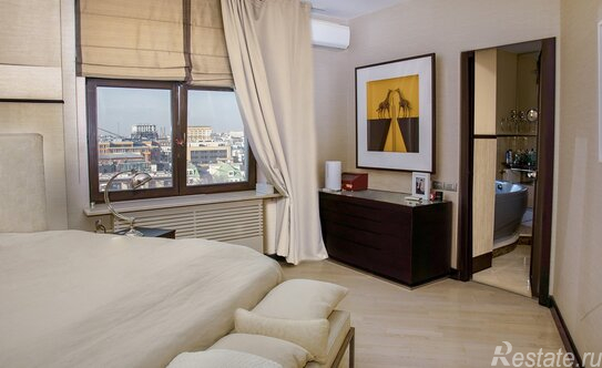 Продажа 4-комн квартиры на вторичном рынке Погорельский переулок,  д. 6