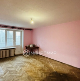Продажа 1-комн квартиры на вторичном рынке улица Коммуны,  д. 13