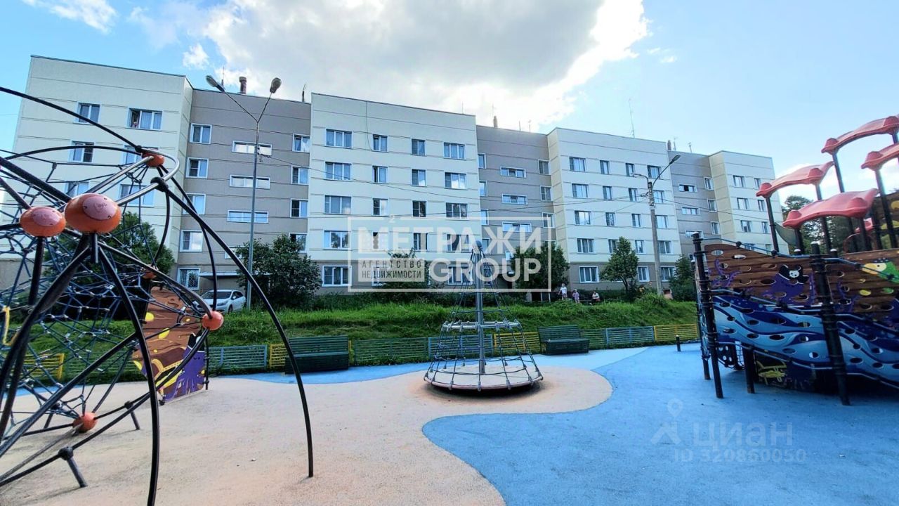 Продажа 2-комн квартиры на вторичном рынке д. Корпуса, улица Заречная,  д. 71