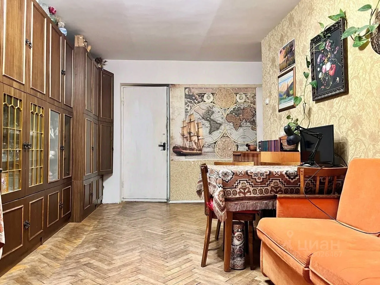 Продажа 3-комн квартиры на вторичном рынке улица Карташихина,  д. 19