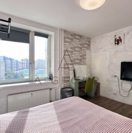 Продажа 1-комн квартиры на вторичном рынке улица Орджоникидзе,  д. 52