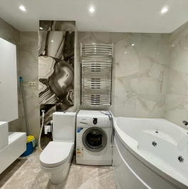 Продажа 3-комн квартиры на вторичном рынке Заревый проезд,  10