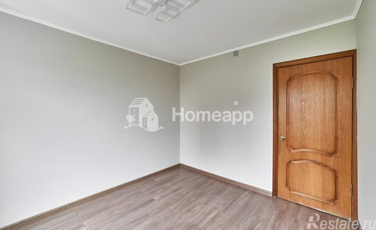 Продажа 2-комн квартиры на вторичном рынке ул Верхние Поля,  д. 27,  к. 2