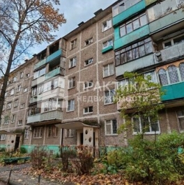 Продажа 2-комн квартиры на вторичном рынке Южный, улица Карбышева,  д. 25