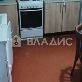 Продажа 2-комн квартиры на вторичном рынке Саянская улица,  д. 10