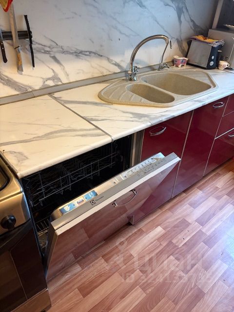 Продажа комнаты Боровая улица, 23/21