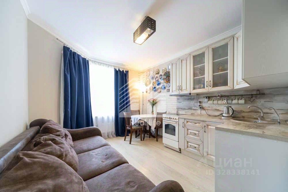 Продажа 2-комн квартиры на вторичном рынке Западный мкр, улица Лунная, 29