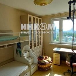 Аренда 2-комн квартиры на вторичном рынке ул Новаторов,  д. 40,  к. 3