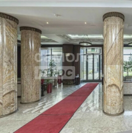 Продажа 2-комн квартиры на вторичном рынке Мосфильмовская улица,  д. 70 к2