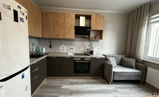 Продажа 1-комн квартиры на вторичном рынке Пейзажная улица,  д. 4 к3