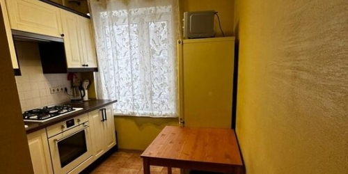 3-комн квартира Батюнинская улица,  д. 6