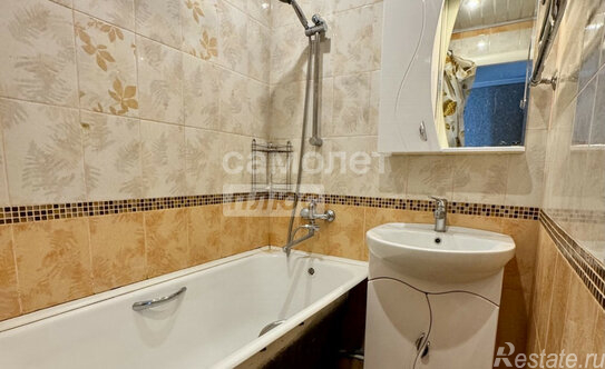 Продажа 2-комн квартиры на вторичном рынке Дегунинская улица,  д. 13 к2