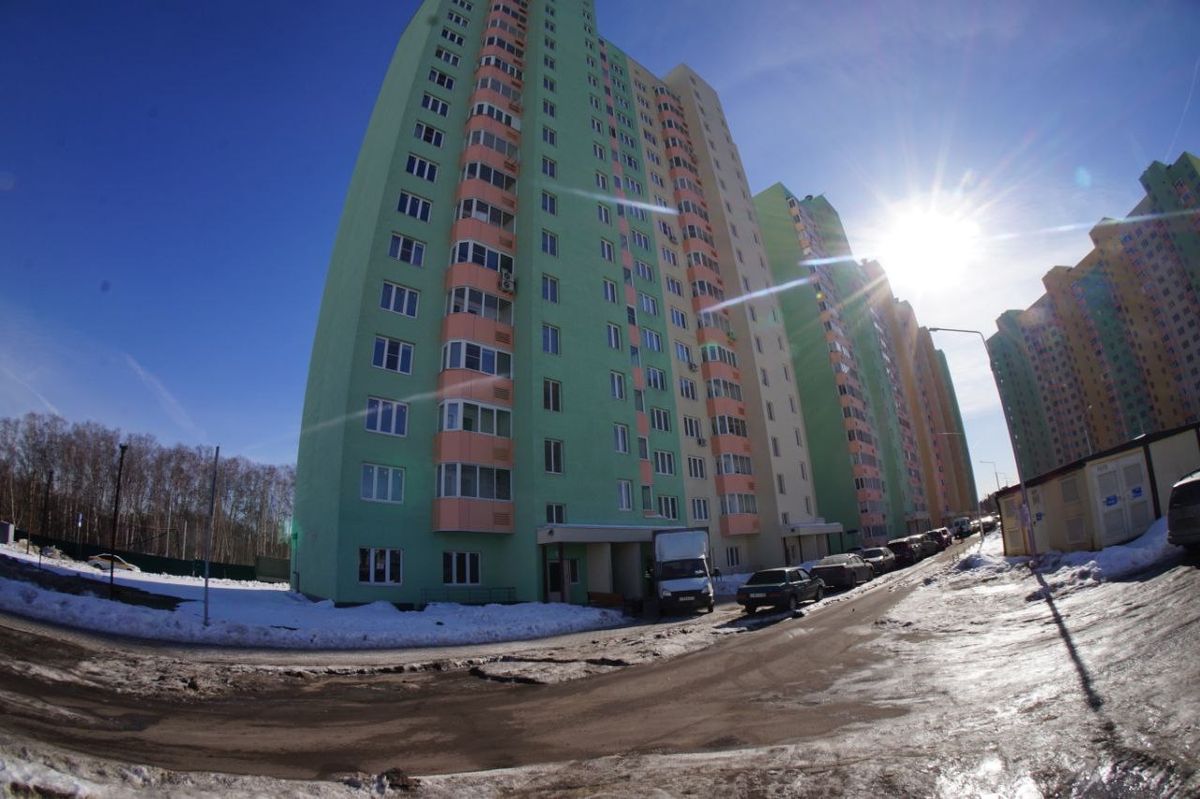 Аренда 2-комн квартиры на вторичном рынке д. Островцы, улица Летчика Волчкова, 2