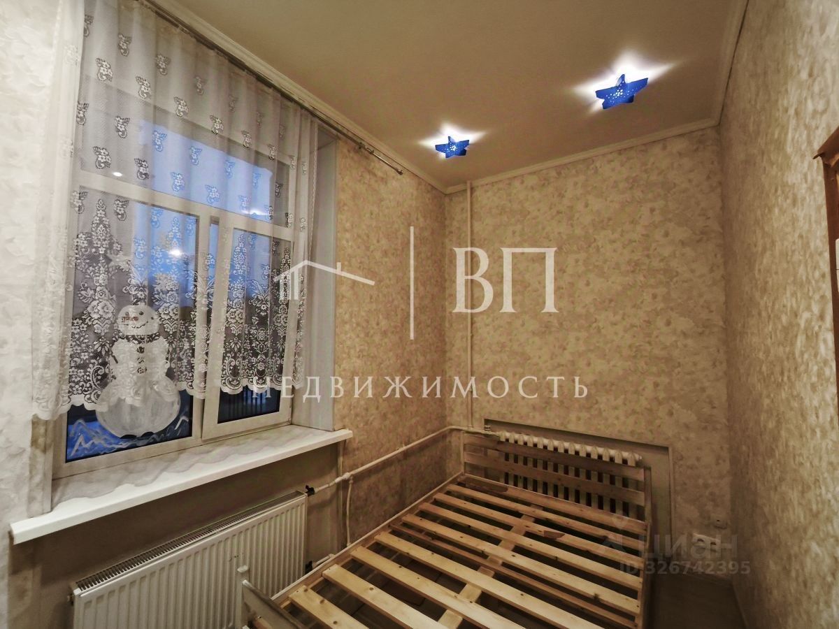 Продажа комнаты улица Александра Ульянова, 8/1
