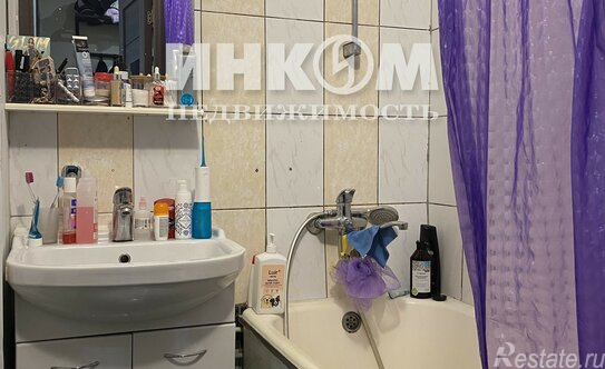 Продажа 1-комн квартиры на вторичном рынке Парковая 16-я ул,  д. 51