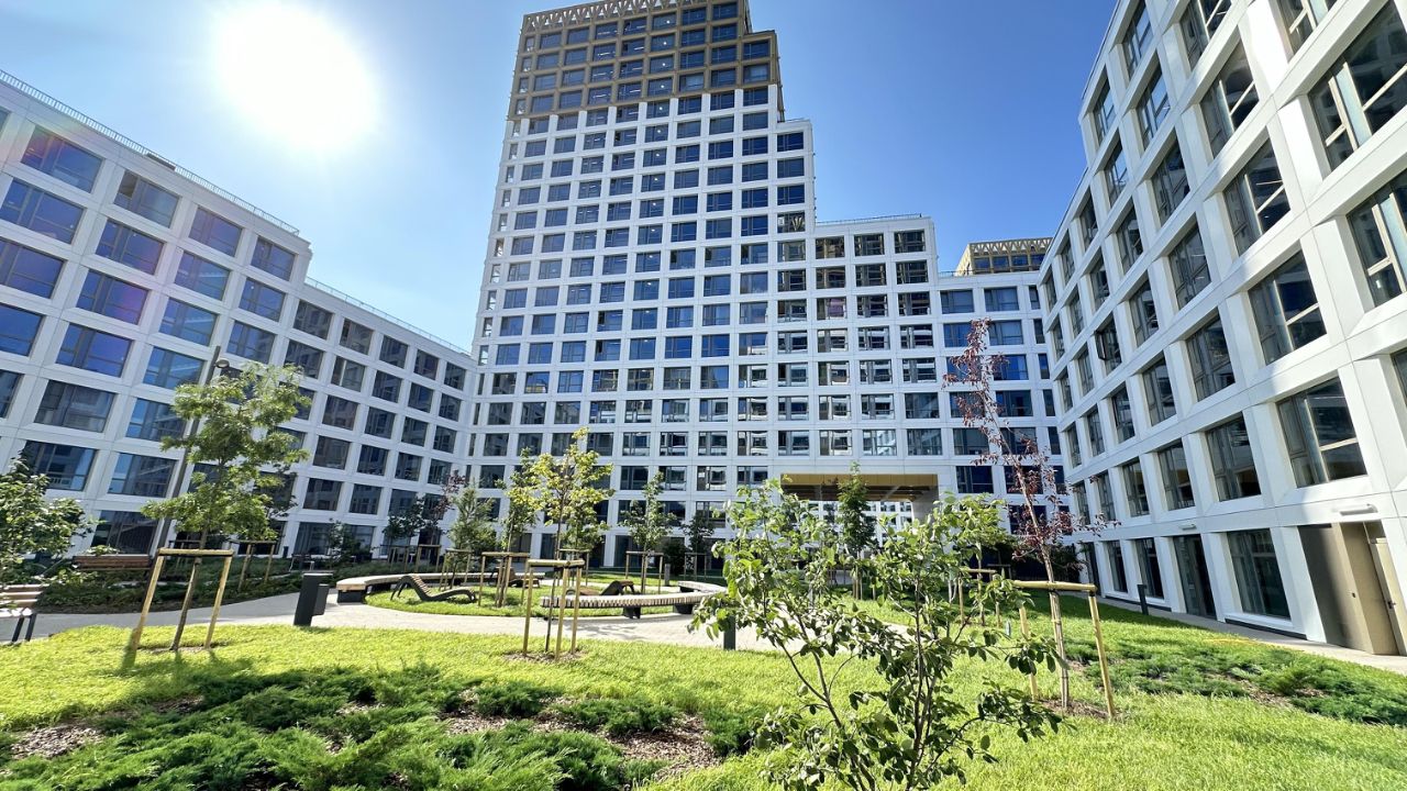 Продажа 3-комн квартиры на вторичном рынке улица Челюскина, 8