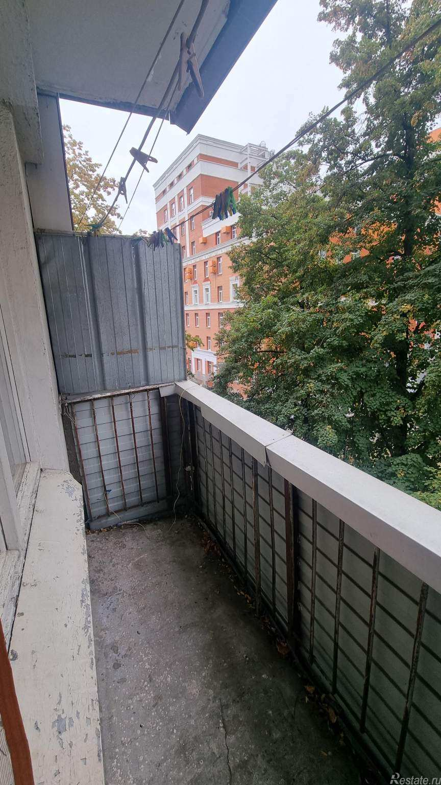 Аренда 1-комн квартиры на вторичном рынке Гостиничная улица,  д. 9,  к. В