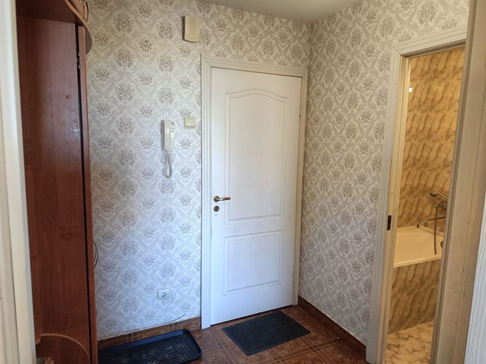 Продажа 1-комн квартиры на вторичном рынке Химки, ул Нахимова, д. 6