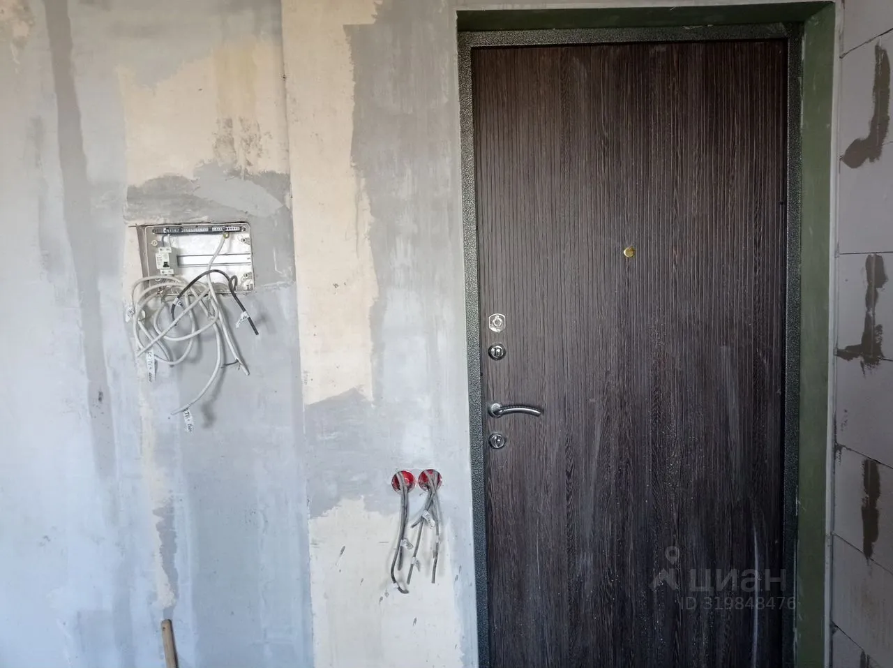 Продажа 1-комн квартиры на вторичном рынке пос. Литвиново, 14