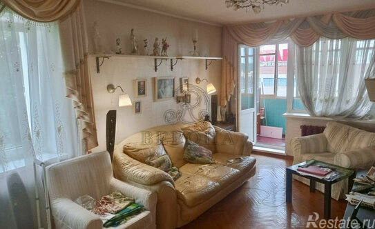 Продажа 4-комн квартиры на вторичном рынке Заречье, Трудовая улица,  д. 8