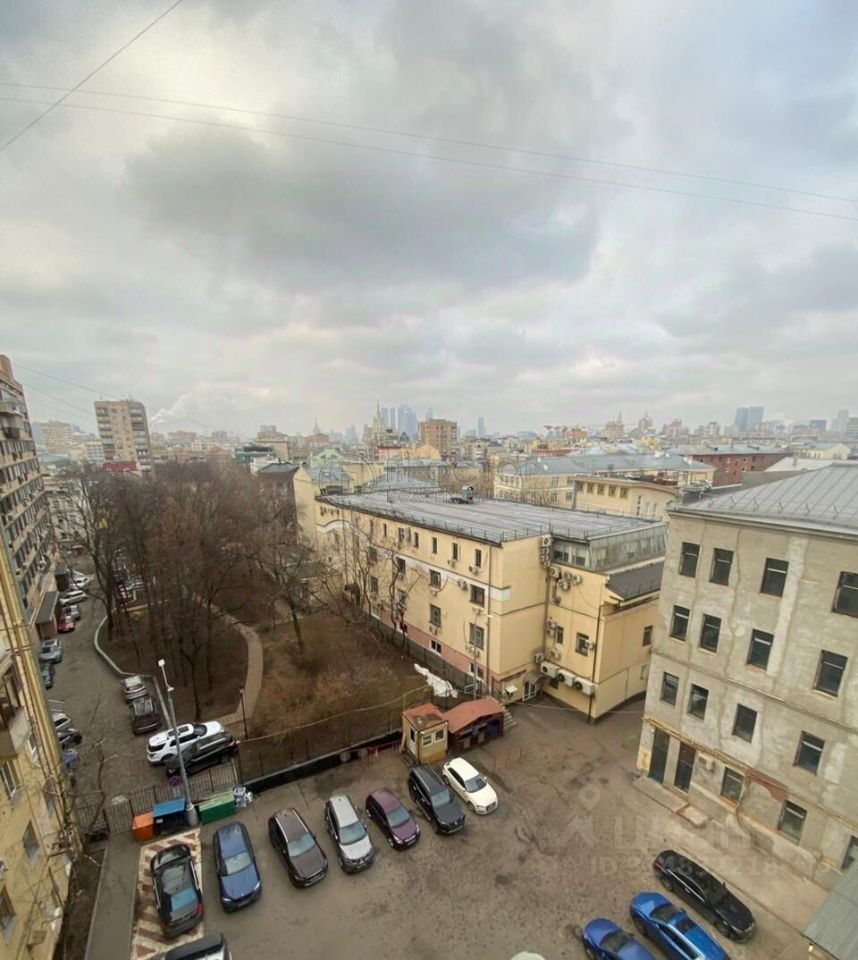 Продажа 4-комн квартиры на вторичном рынке Тверская улица, 19