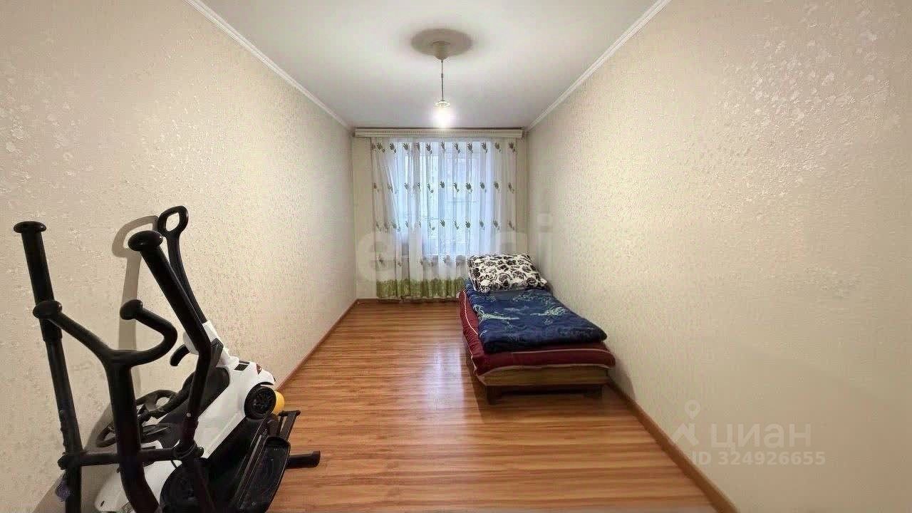 Продажа 3-комн квартиры на вторичном рынке Миллионная улица, 13К2