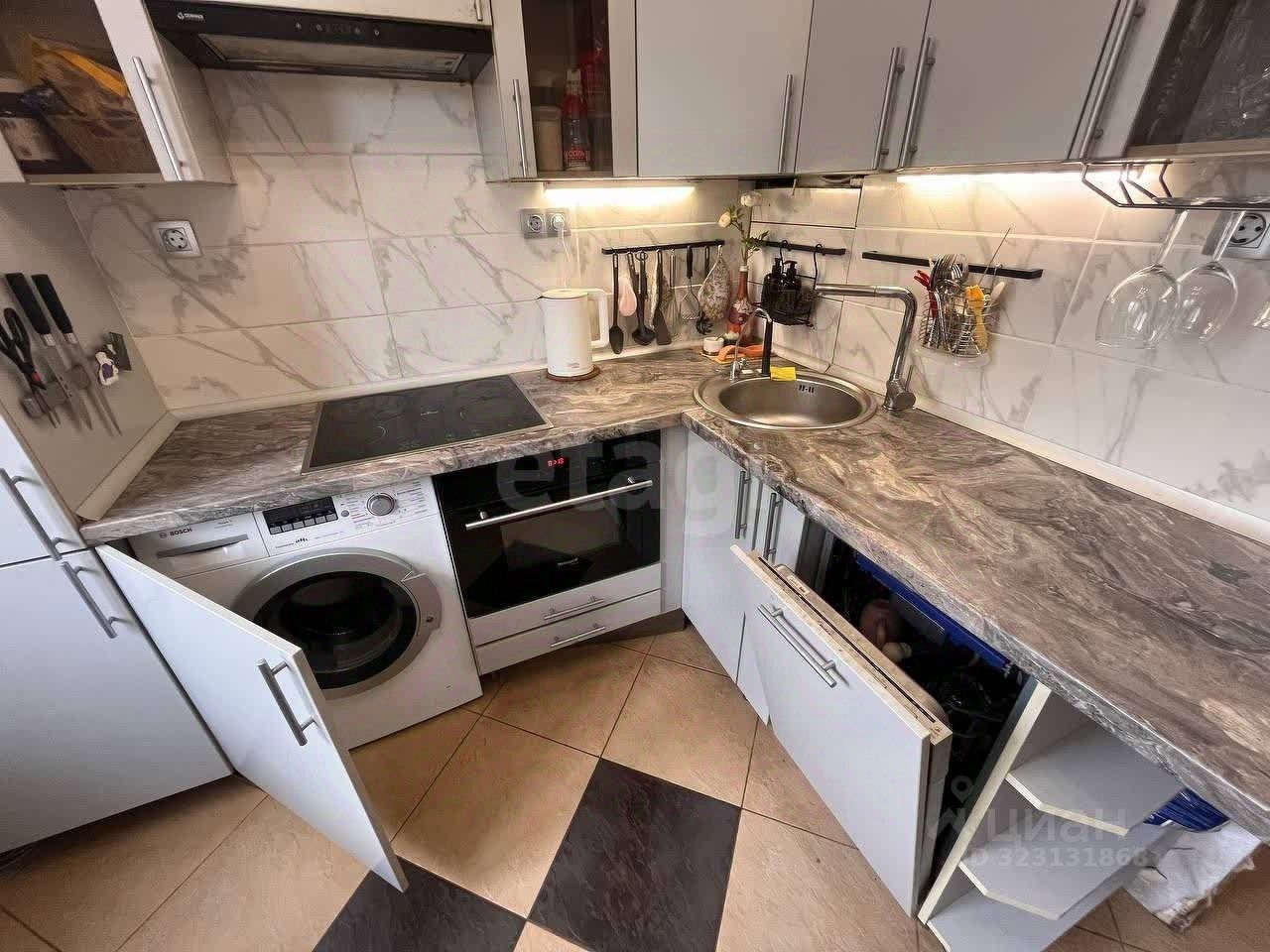 Продажа 1-комн квартиры на вторичном рынке Малая Бухарестская улица, 10к1