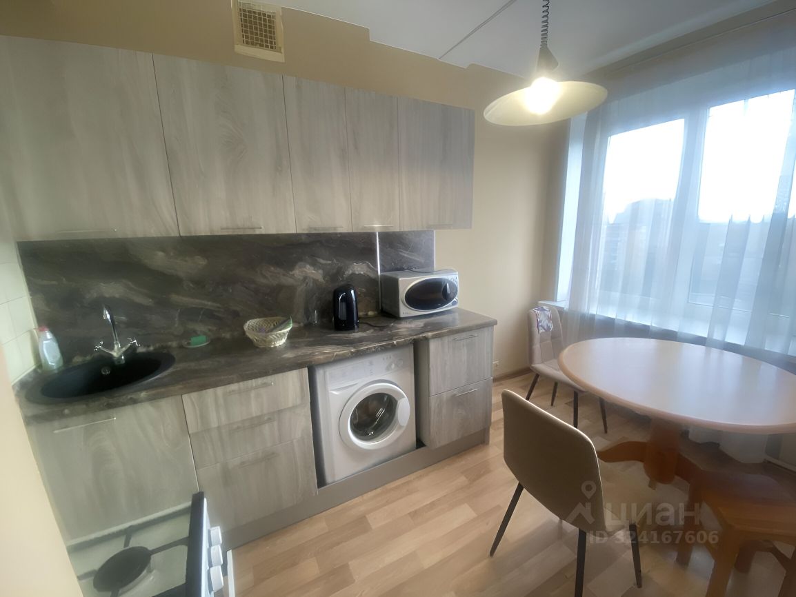 Аренда 2-комн квартиры на вторичном рынке улица Черняховского, 8А