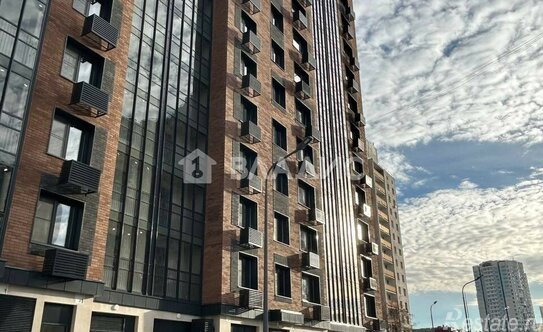 Продажа 1-комн квартиры на вторичном рынке Полярная ул,  д. 3