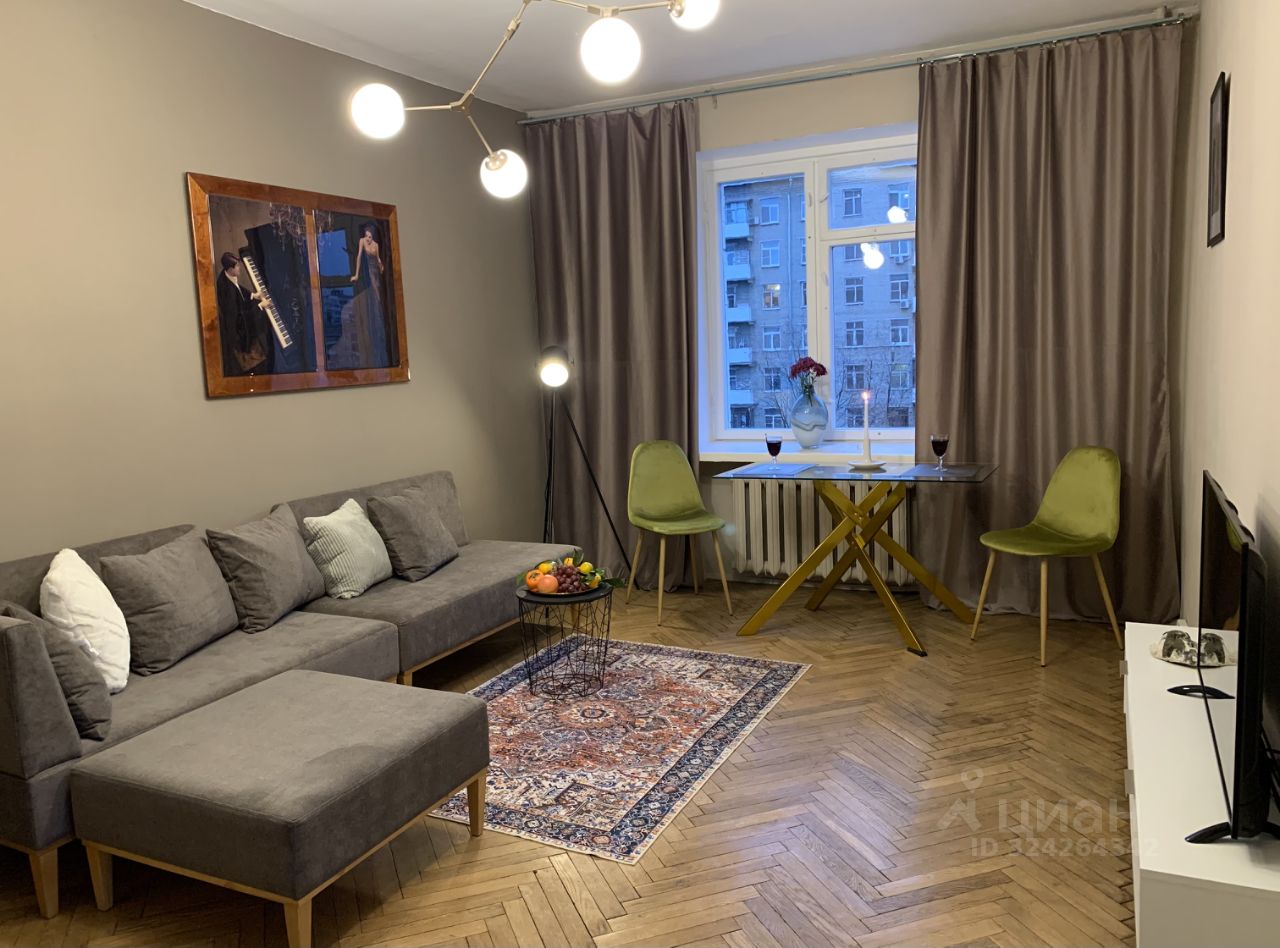 Аренда 2-комн квартиры на вторичном рынке Новоалексеевская улица, 1