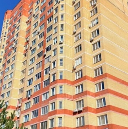 Продажа 3-комн квартиры на вторичном рынке Сходня, Больничный пр-д,  д. 1