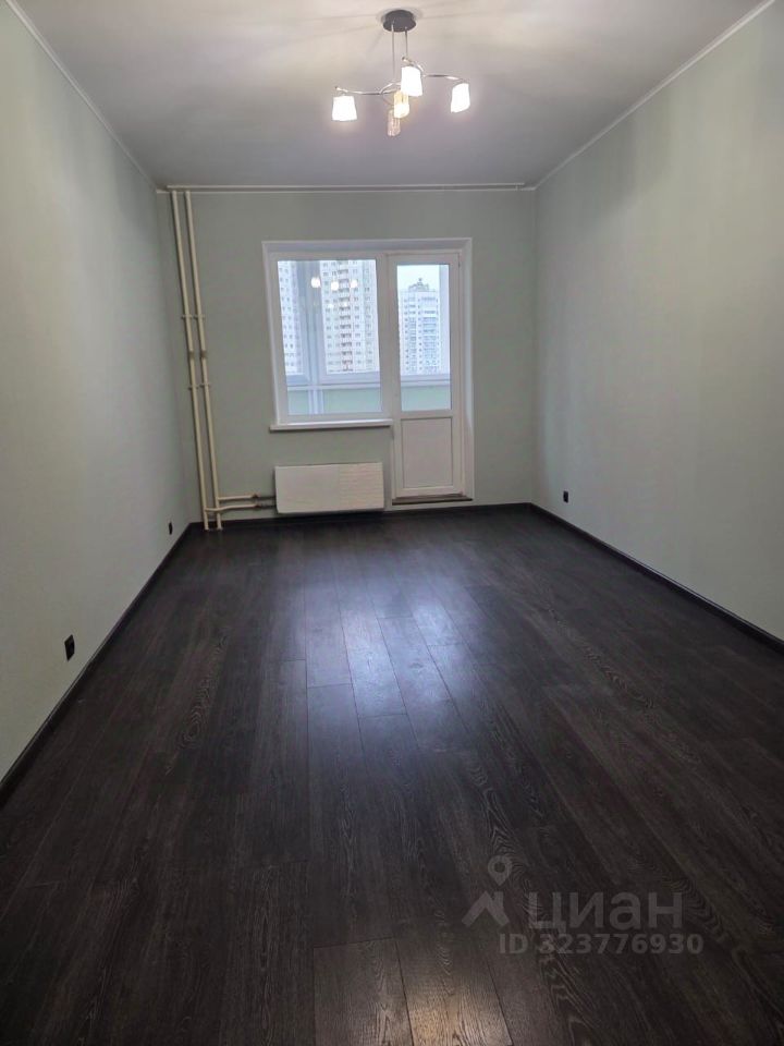 Продажа 2-комн квартиры на вторичном рынке проспект Героев, 26к2